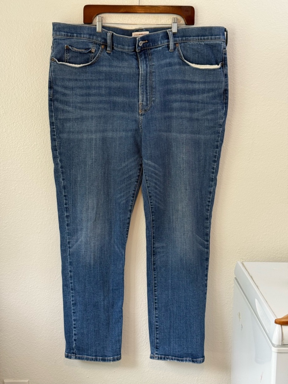 Lucky Brand Cropped Slim Blue Denim Jeans Womens Size 46x32 Whiskered Casual
